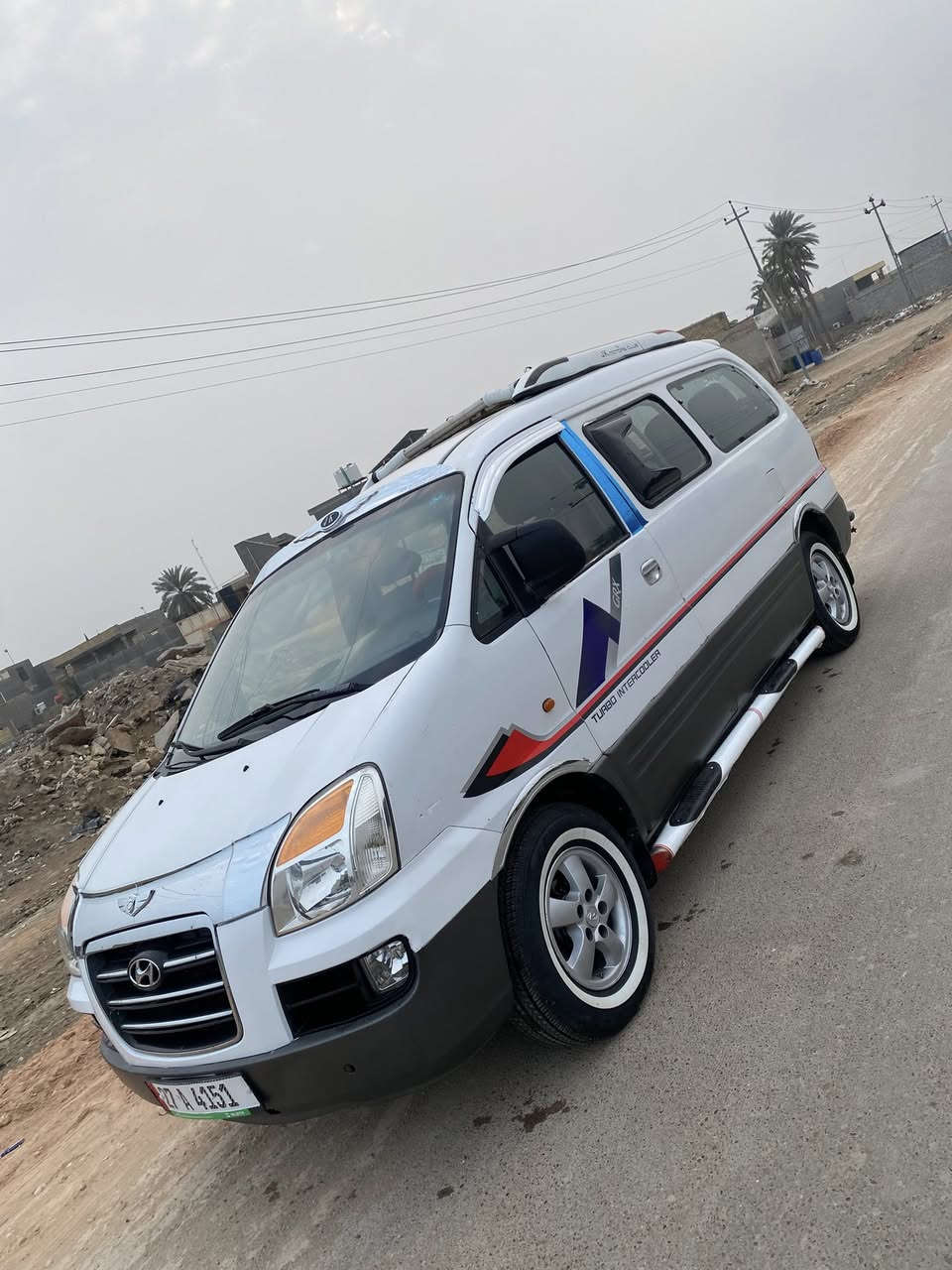 السلام عليكم
ستاركس موديل 2007 رقم ذي قار انكليزي شرط التحويلل المباشر سنويه لغاية 2030 مصفره مرور وهيئة 
مفتوح سوبر كير عادي مكينه وكير واكسل مكفولات 
السياره بلاديه بدون ضربه وبدون اي معجون فقط تكحيلات بسيطه 
دواخل نضيفه حداديتها جيده 
تخم تايرات قبل يومين شادهن والسياره نصبتها احلى من الصور وجاهزه 
سعرها82 وبيها مجال 
مكاني بابل 
***********
