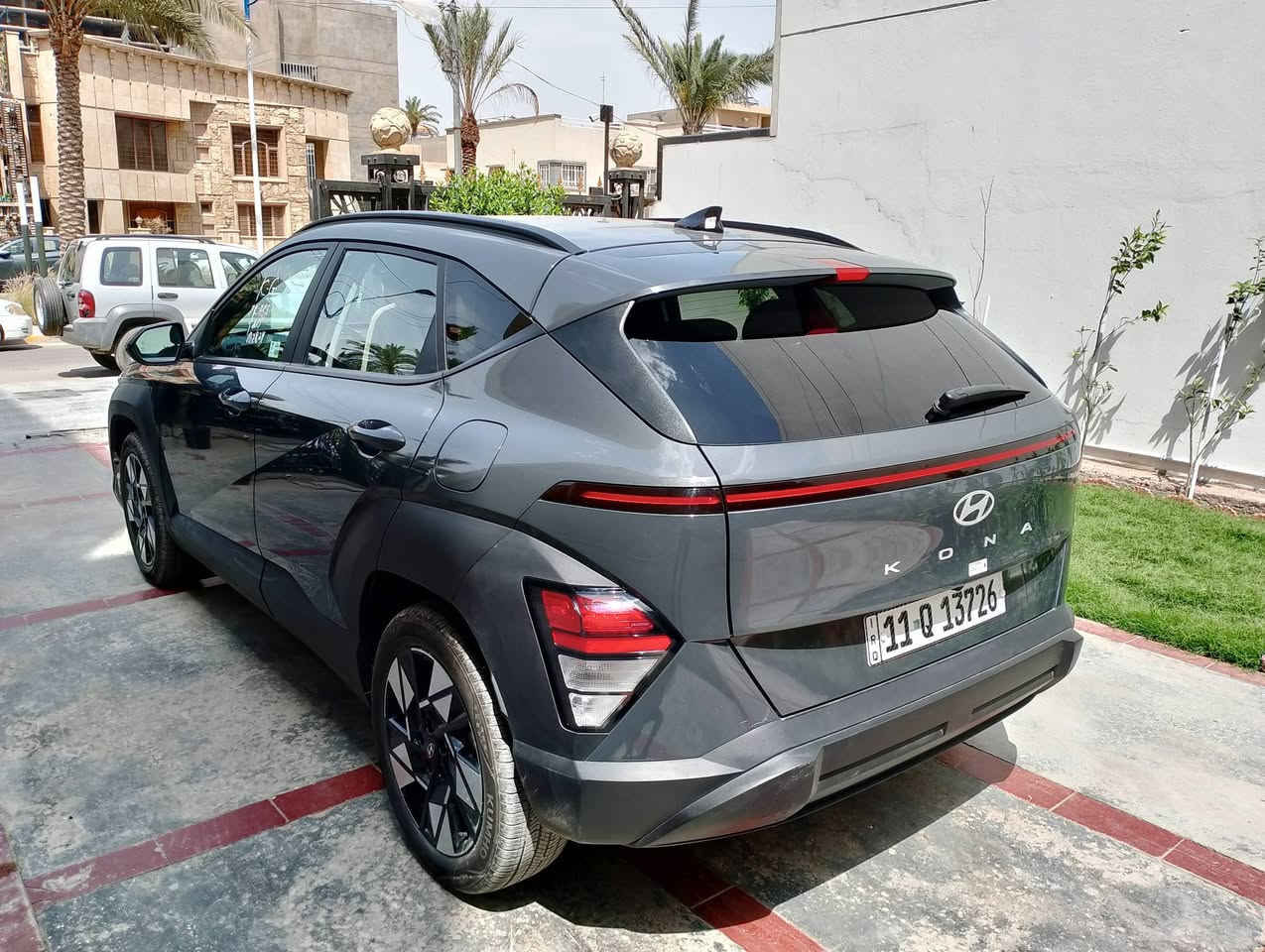 هونداي كونا 2024 وارد امريكي 
ماشيه  24 رقم بغداد باسمي 
السعر 170

🟢مواصفات
🟢 محرك 2000 دوش
🟢 بصمه تشغيل + تشغيل عن بعد
🟢 هند بريك بصمه 
🟢 شاشه دجتل متصل اندرويد وكار بلي  
🟢 كامرة خلفية دوارة ثلاث وضعيات
🟢 كشن السائق كهرباء
🟢 رادارات اماميه وخلفيه وجانبية 360°
🟢 تحديد مسار  وتحذير عند خروج عن الخطوط+ توقف ذاتي عن الاقتراب 
🟢  انضمه قياده درايف مود
🟢  اوتو هولد + نضام صعود منحدرات 
🟢 نقطة عمياء +اشاير بالمري 
🟢 تبريد بيانو مناخي منفصل قطعتين امامي وخلفي
🟢 شاحن واير ليس وتايب سي
🟢 فول تحكم ستيرن 
🟢 اوامر صوتية
🟢ويل كب حجم 18 
🟢استيرن رجاج عند الاقتراب من سياره

الضرر بالجاملغ الامامي سيارة جديدة استخدم شخصي
التواصل *********** متوفر واتساب
