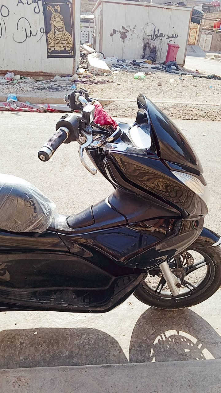 دراجه بي سي اكس جيل اول ياباني محرك 125 دراجه حلوه مسوي ادامه كامله لايت زنون كلج جديد راديتر جديد فيت بم جديد مستعجل عل بيعته1200وبيه مجال 
مكاني البلديات ***********
