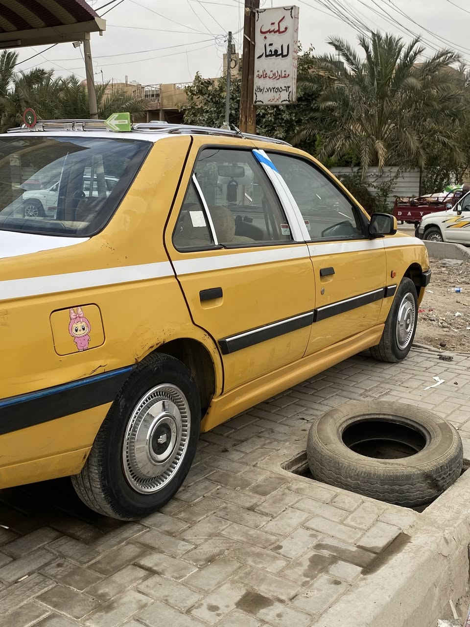 السلام عليكم بيجو لميس 12 للبيع السياره حلوه نقصها شغلات بسيطه سعرها 35 وبيها مجال بسيط مكاني الزعفرانيه ***********
