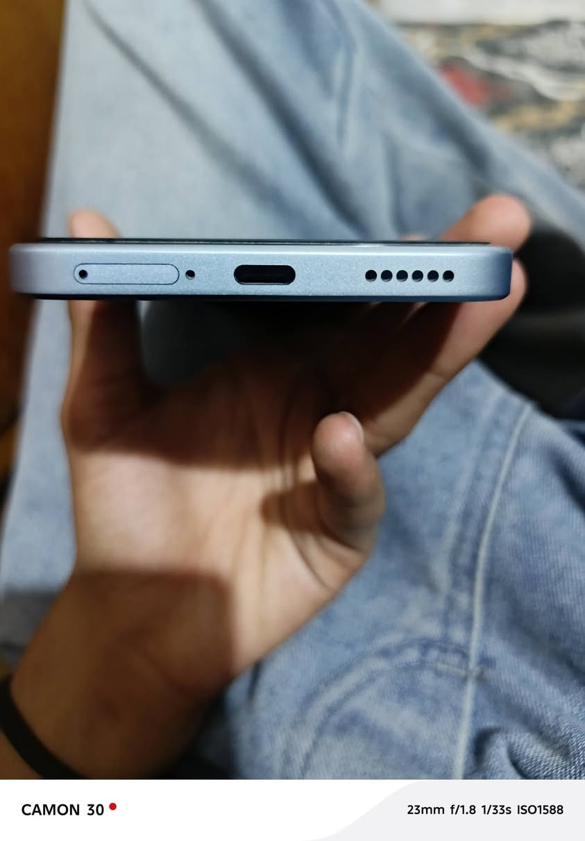 جهاز REDMI Note 15pro 5G   ° ذاكره 256 الكامره الخلفيه 200بكصل والماميه 108 بكصل جهاز نضيف 90بل 100 مستخدم سبوعين ملحقاته كلها موجوده سعره 425وبي مجال ويرهم مراوس ب13او12


**إذا كنت صاحب هذا الإعلان وتريد حذفه لأي سبب، رجاءا أرسل رسالة إلى الدعم الفني**