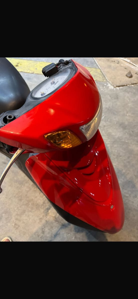 اكزز نوزل الدراجه جاهزه محرك ممفتوح ناعمه شلعه ومعدل كهربائيات كلهه شغاله تايرات جدد كفرهه تجاري اني شاده للجماليه الاصلي موجود انطي وياها الدراجه حلوه وكامله مكاني الحريه السعر 650 مستعجل على بيعتهه للتواصل *********** بي واتساب
