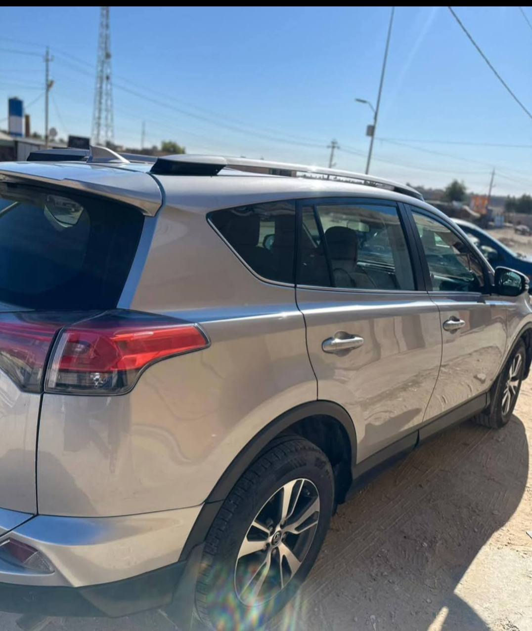 السلام عليكم
سياره تيوتا (RAV4) موديل 2018 فول مواصفات كشنات كهرباء صندوك كهرباء  بصمه رادار  لون سلفر السياره ماشاء الله  جاهزه من كلشي التحويل ثاني يوم  سعرها 19000$  (190 ورقه ) وبيه مجال العنوان الانبار ناحية البغدادي. رقم بغداد 
للاستفسار : ***********

