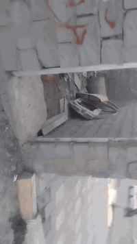 قطعه ٧٠ متر موقع مميز تجاري  ع الحولي مباشر باقي تفاصيل والسعر بالفيديو ***********
