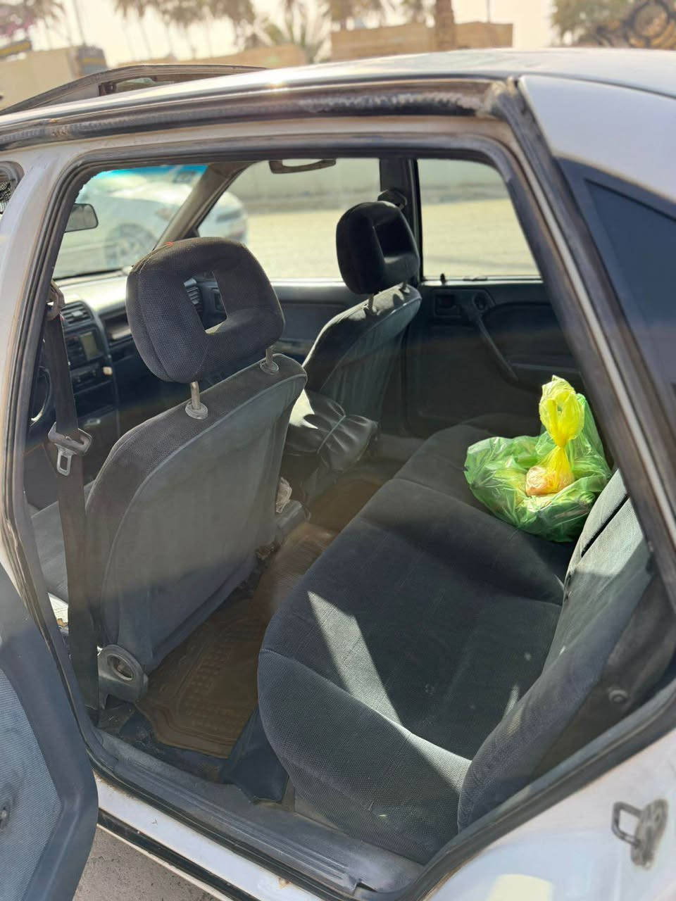 للبيع اوبل فكترا موديل 1990
-كير اوتماتيك
-جام اوتماتيك
-سلايد روف
ويل كب
رقم ديالى الإنكليزي الجديد 
السعر25 ورقة
للأتصال/ *********** بغداد, العراق
