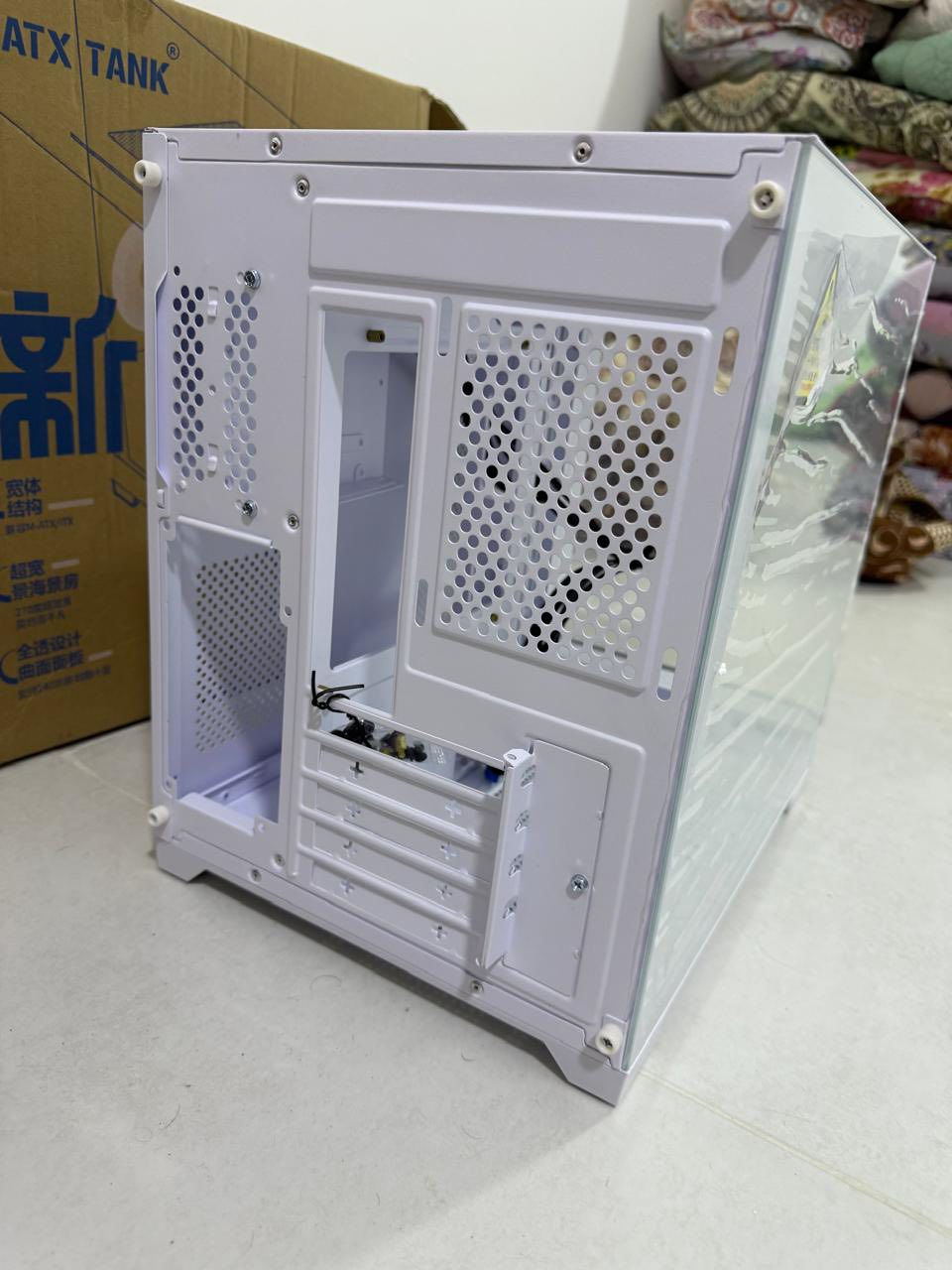 السلام عليكم 
كيس pc فارغ جديد بالكارتونه مالته ما مفتوح ولا مشيولات مالته الملصقات بعده طك كارتون تاخذه انت اول واحد يستعمله للبيع ب 70 الف 
مكاني بغداد مجمع دار السلام مجاور جامعه اشور
للتواصل ***********
