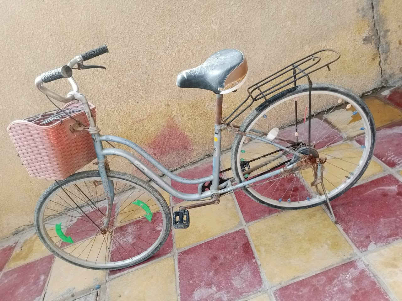 من رخصت الادمن المحترم
باسكل للبيع السعر 35قفل 
***********
