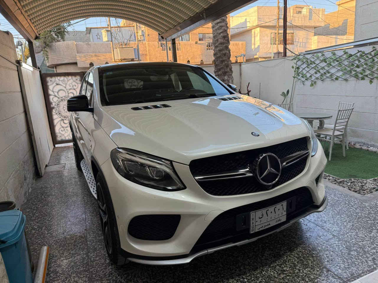 مارسدس2016  GLE 450 
بنوراما 
جلد
وكاله الماني ضمان دولي 
ماشيه 86
كفاله عامه 
باب خلفي كهرباء 
كراسي كهرباء
تدفئه تبريد كشن 
حساسات 
دبل ماوس 
مكان السياره بغداد الغزاليه 
السعر 410 وبيها مجال
***********
*********** بغداد, العراق
