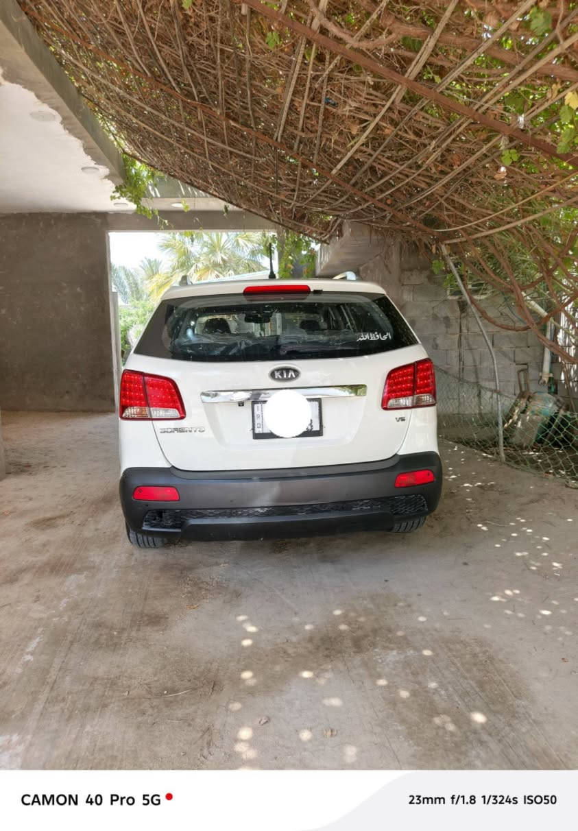 سلام عليكم سورنتو مديل 12 وارد خليجي كويتي مكفولة من صبغ  حرك 6 فورويل تبريد 3 قطع كشنات جلد كهربائي  تم تيرات كوري  سياره تشغيله بصمه  تحكامات ستيرن شاشه فول وفول سعره *********** / 0722201956 استفسار على رقم
