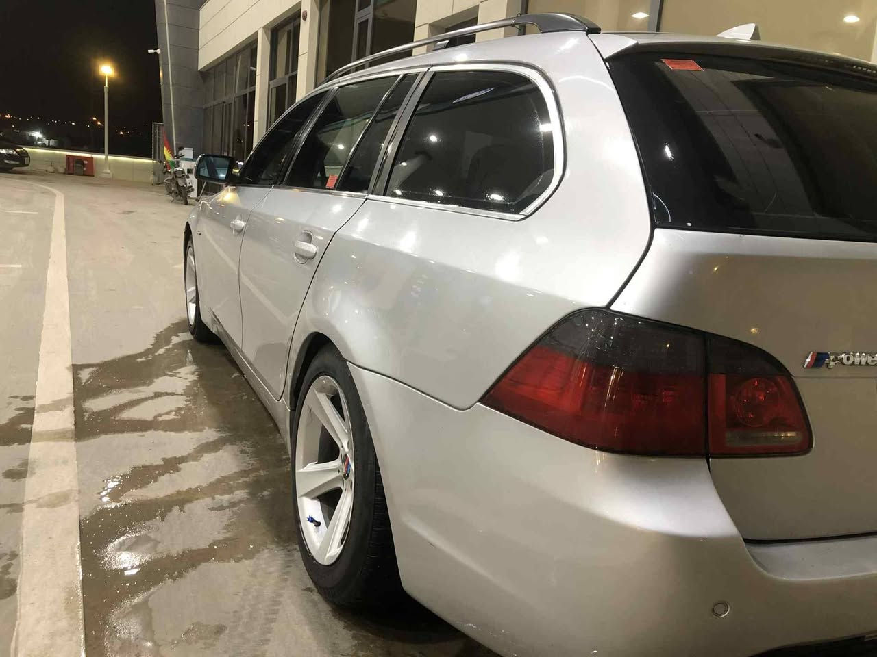 بۆفرۆشتن
BMW E60 2005 
بەریتانی سوکان عەکس 
مەنەفێستە 
فول قەپات مواسەفات 
525i نۆزڵ کورت دەبڵ دیجیتاڵ
مەکینە و گێڕو کارەبای بەشەرت 
تەبرید سارد و گەرم لەسەر سویج 
بۆیاخ سەقو حیزام بەشەرت 
بێ دەعم  پێشو دوای هیچی پێوە نیە 
کوشن جڵد و کارەبا و 12 ئێرباگ 
300 هەزار  هەقیقی ڕۆ یشتوە ناو دەری لۆکە
3 گێڕ  تۆماتیک عادی سپۆرت 
تایەی لۆک پاتری لۆک 
سیعر 43 گەڵاو مەجال 
*********** 
ئەدمین گیان ❤
