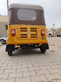 تكتك موديل 19 شهر  ١١ رقم وسنويه السعر 6800 وبيه مجال رقمي 07755388463