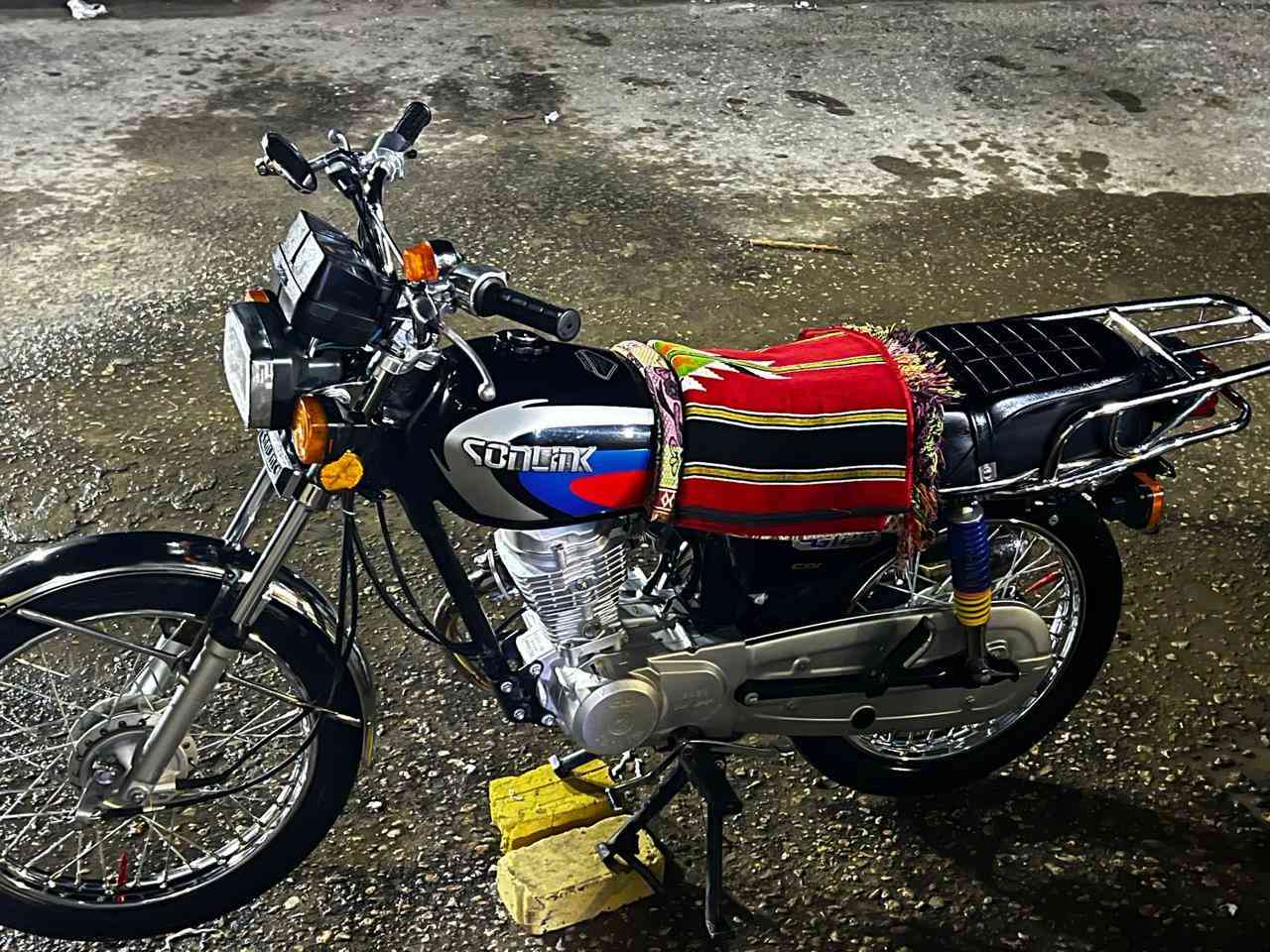 دراجه للبيع أوراق اصولي موديل 25 دراجه كلش حلوه مفتوحه مكانه البكرلي سعره ٦٠٠ وبيه مجال


**إذا كنت صاحب هذا الإعلان وتريد حذفه لأي سبب، رجاءا أرسل رسالة إلى الدعم الفني**