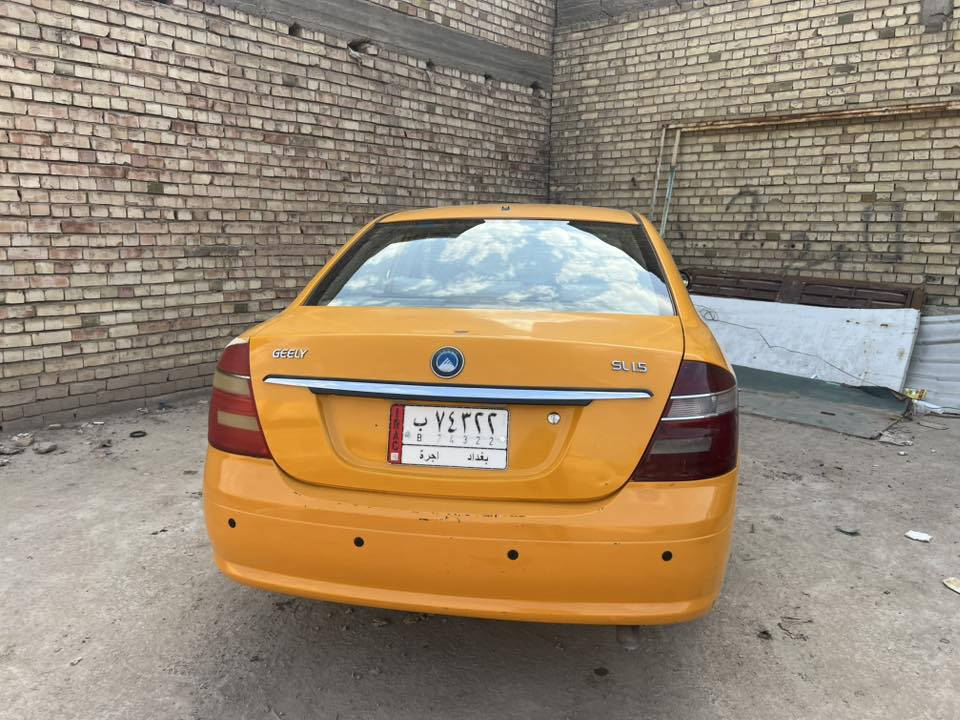 جيلي موبل. 2013بسمي بغداد.   مكينه وكير بلاد سياره كله بلادي   سعر40سنويه صاقطه صار شهر  هيه مصفره. مكاني بغداد بلديات ***********
