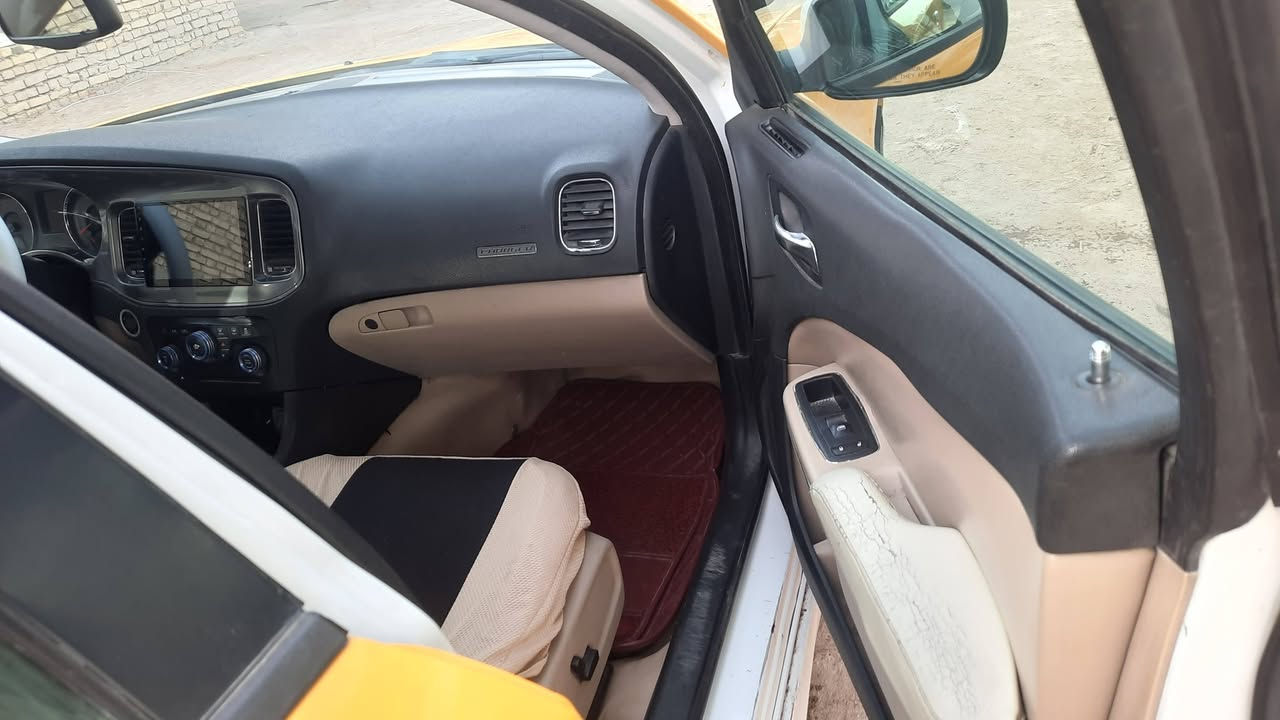 جاجر مديل ١٢ كندي مكفوله من العيب الشرعي مكينه ٣٦٠٠ كير ومكينه واكسل وتبريد مكفولات حداديه نظيفه 
رقم بغداد بسمي 
بيع او مراوس #السعر ١٣٥ وبيه مجال 
مكان السياره ناصريه سوك الشيوخ 
***********
