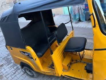 سلام عليكم تكتك بياجو موديل 2021اوراق كامله نضيفه سعر مليونين ونص وبيها مجال بسيط عنوان شعله ***********
