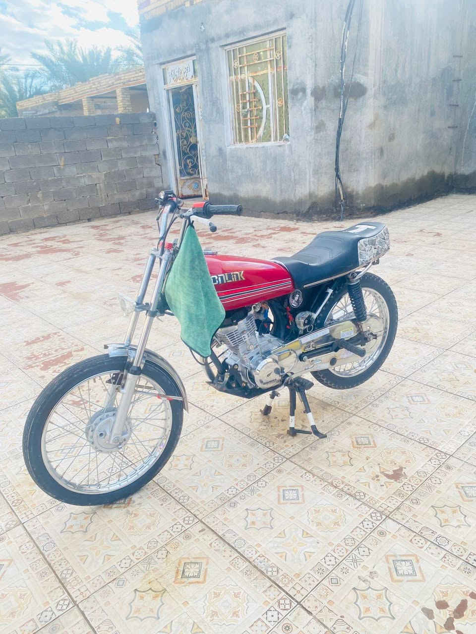 سلام عليكم للبيع نامه ☠️
موديل 2025محرك سيجي هوندأ

مامفتوح برغي نهضه ومعدل فول 

كلك كلك كلك كلك تعهد عشاير بيها 

معمره قبل 4شهر 3تبديله دهن ماطلع بيها 

السعر 625وبيها مجال للشري 
مكاني الغراف 

اتصل علا الرقم وبيك خير وتدلل 

رقم *********** غير متواجد علا الفيس
