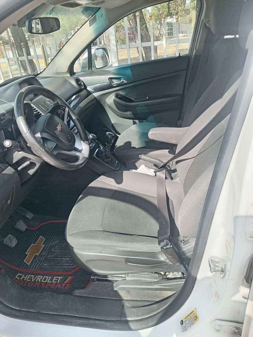 شوفرليت أورلاندو 2013 مابيه اي حادث اوصبغ بلاد من الدعاميه لدعاميه تكحيل فقط باب الصدر فقط سياره جديده ماشيه 62 الف فقط *********** وتحويل من باجر شرط التحويل 7راكب
