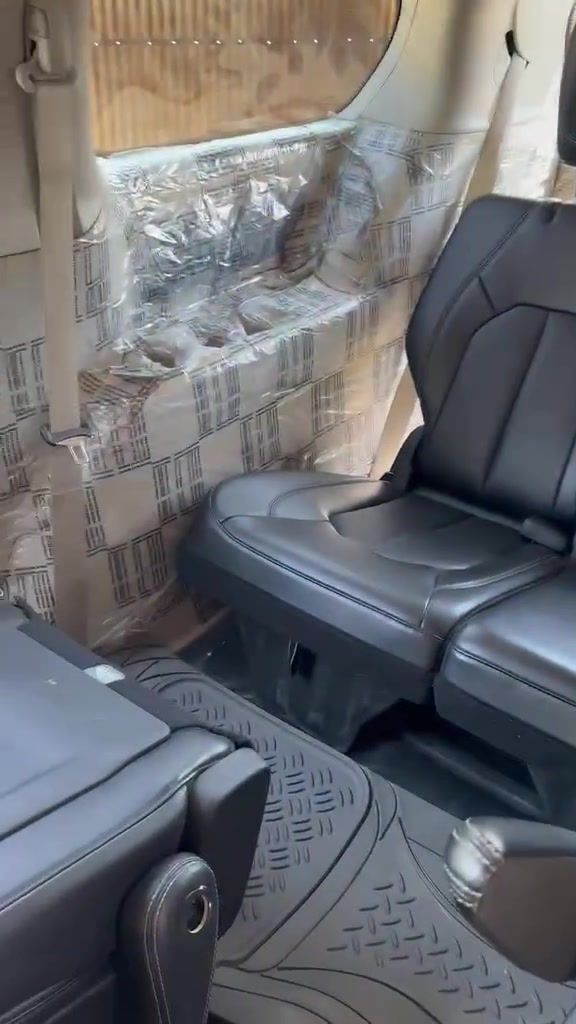 موديل 24 ماشيه 160 الف حادث دعاميه إماميه بدون ايرباك بيهه طخه بذيل الجاملغ وصبخ ربع الباب جاهزه لشارع بيهه خط مكتب اربيل وخط علاوي السعر 240 

***********
