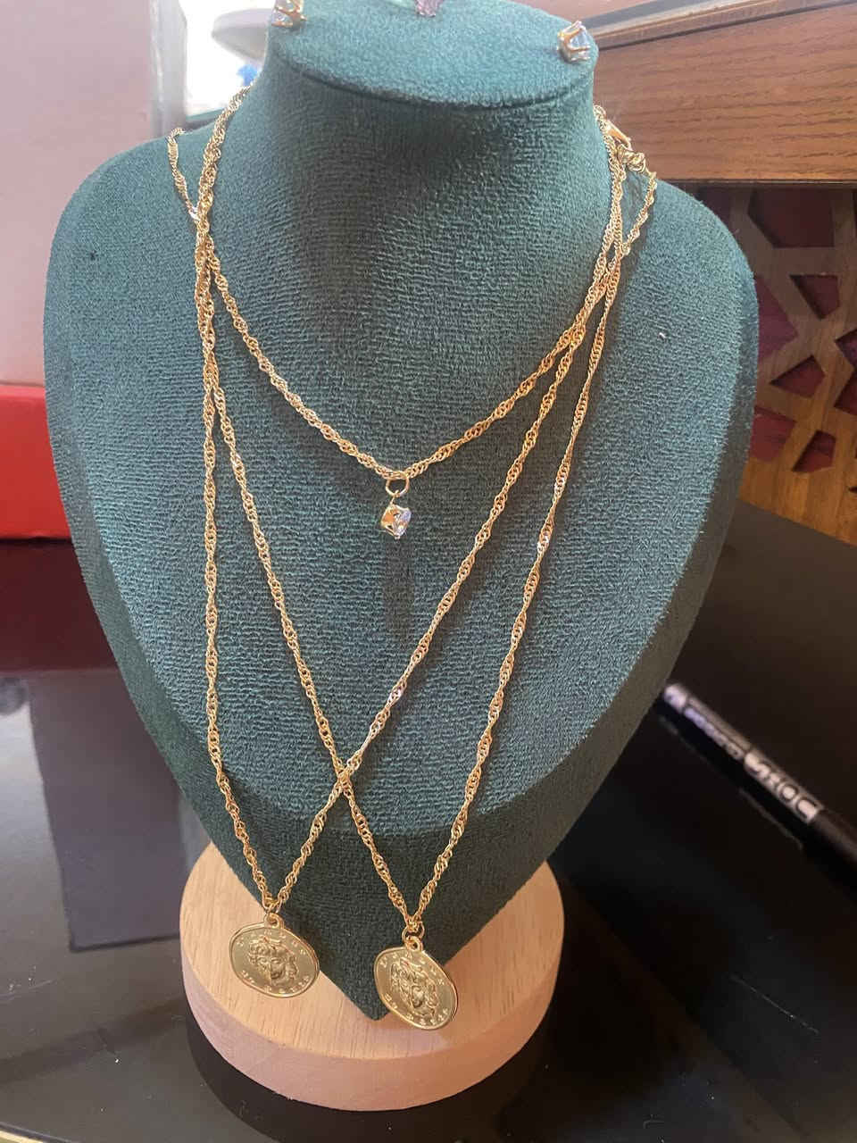 حبشكلان مشكله مكياج عنايه اكسسوارات اسعار جدا مناسبه 
@إشارة


**إذا كنت صاحب هذا الإعلان وتريد حذفه لأي سبب، رجاءا أرسل رسالة إلى الدعم الفني**