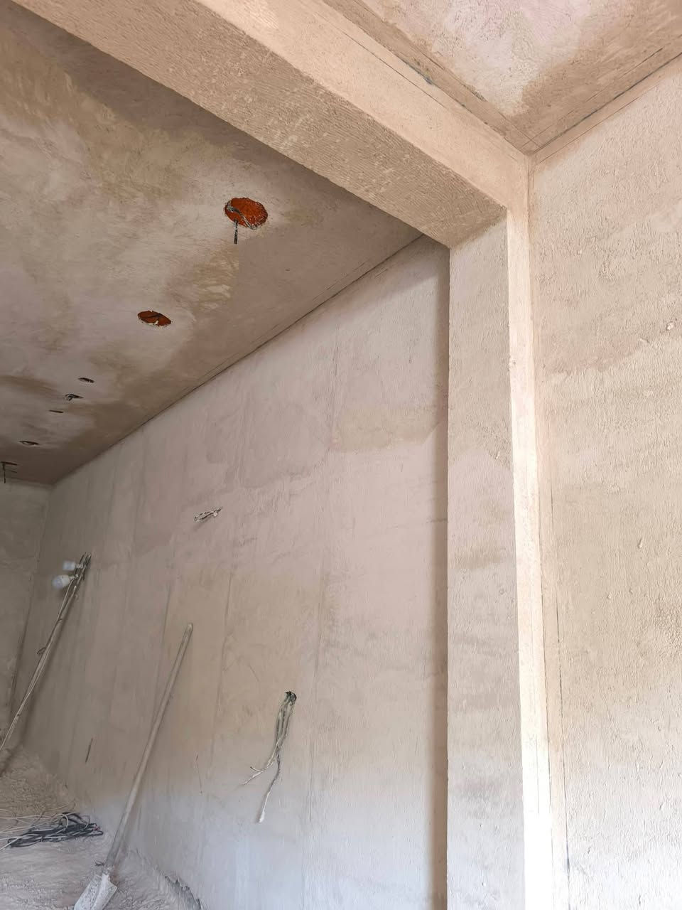 لبخ سقل المتر ٦
لبخ ونثر المتر 6ونص.        
جص بورك ب6
لبخ اجراره 5

لبخ تصفير المتر 7.            خلفات عدد 2

لبخ تشميع خارجي 3

لبخ تشميع داخلي 2ونص

الخاص مفتوح حياكم لله
***********
وكلشي بي مجال
