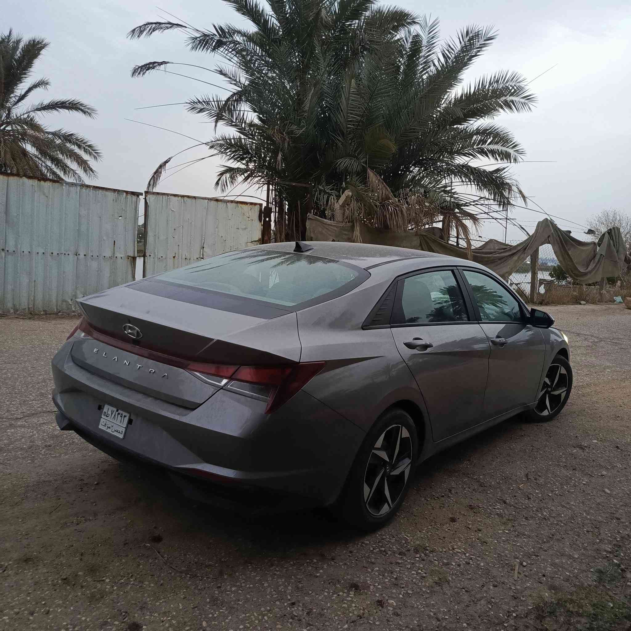 السلام عليكم الانترا امريكي 2023دخول شهر 9 فول مواصفات نقص فتحه بس سياره تخبل بعدها ع وضع الشركه ماشيه 43الف ارباك ستيرن 
منفيسها بسم ابن عمي ترقيم مباشر 
سياره بيها قطعه وحده صبغ وعابر ع الباب شبر 
السعر 140وبيها مجال بسيط مكان السياره بابل مسيب 
***********
