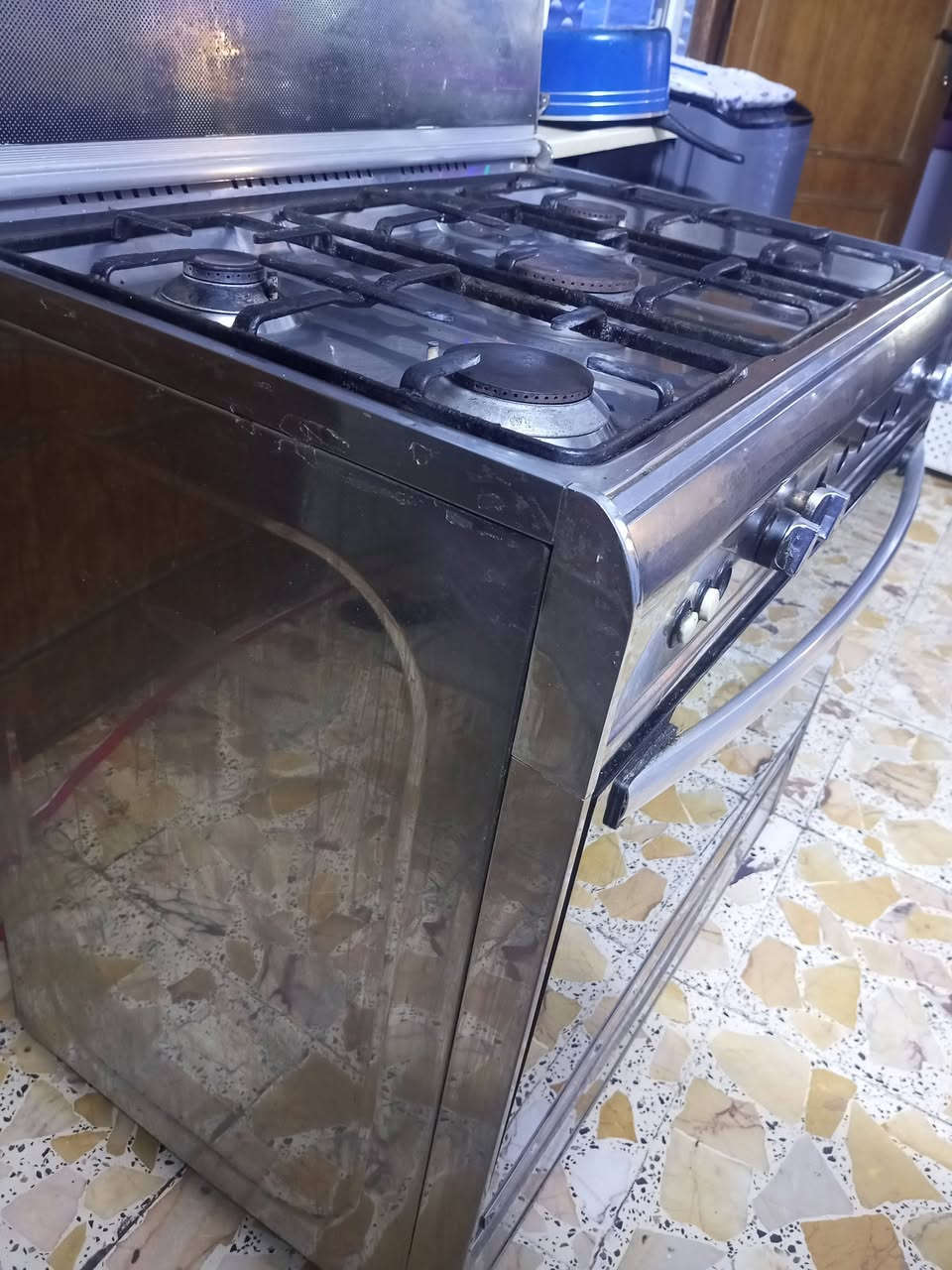 السلام عليكم طباخ نضيف كله شغال فرن شغال ستيل اي ضرر مابي سعر ١٥٠وبي مجال شرايه مكان ثعالبه


**إذا كنت صاحب هذا الإعلان وتريد حذفه لأي سبب، رجاءا أرسل رسالة إلى الدعم الفني**