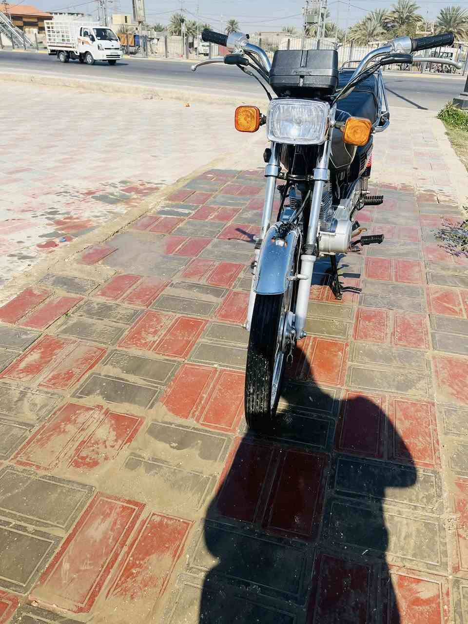 ‏سلام عليكم دراجة للبيع موديل 25 السعر تواصل على الرقم***********
