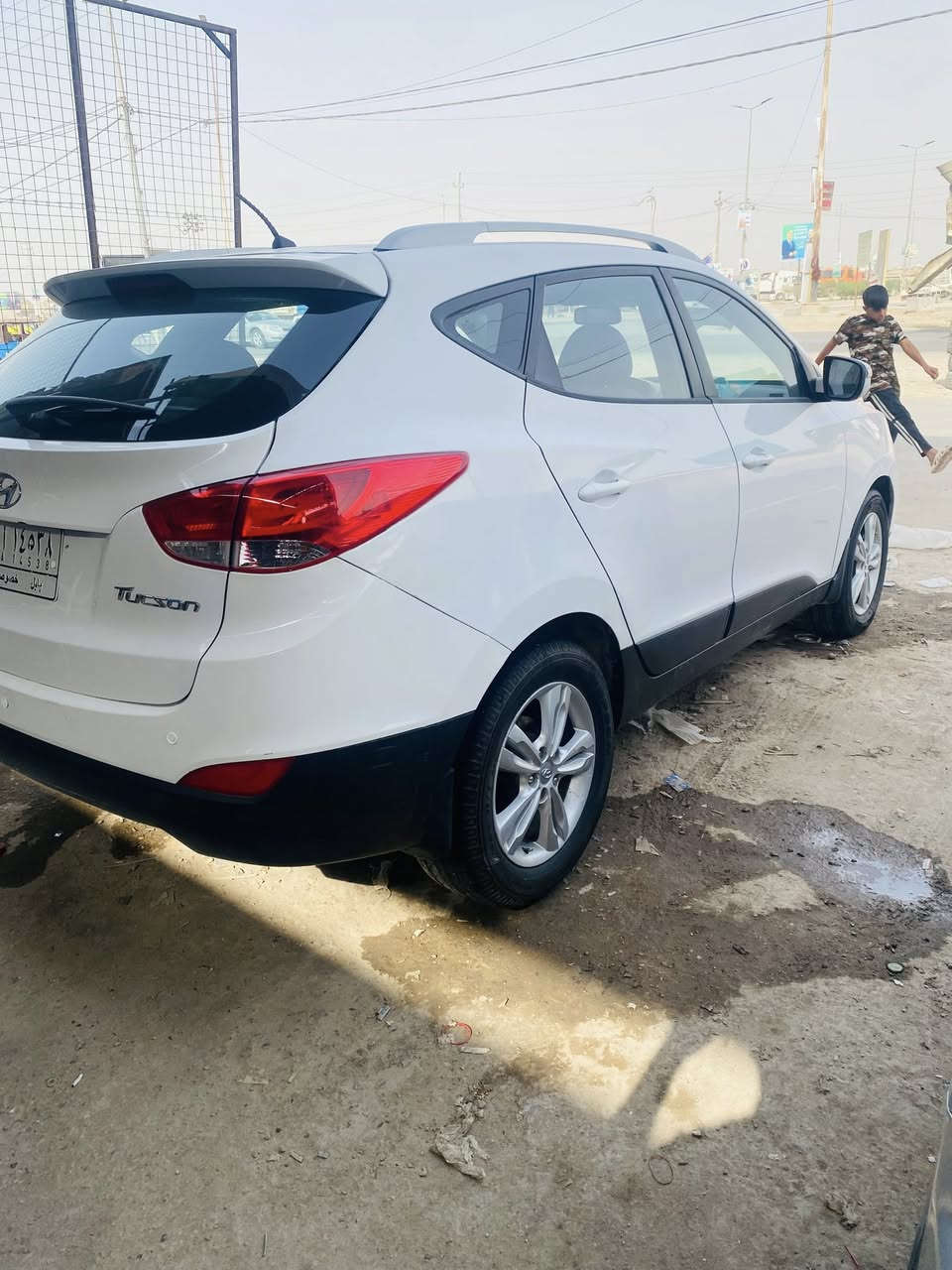 السلام عليكم 
توسان خليجي 2012
سونار السياره موضوح بلمنشور 
السياره بأسمي تحويل ثاني يوم 
السعر 138$وبيه مجال قليل
المكان حله -قضاء القاسم (ع) 
للاستفسار عله هذا الرقم 
(***********)
غير متواجد عله الفيسبوك
