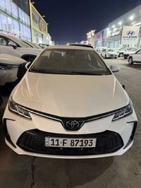 كورلا هايبرد موديل ٢٠٢٥ سياره فتحه بصمه ردار مرقم كامل لوحه وسنويه جاه...