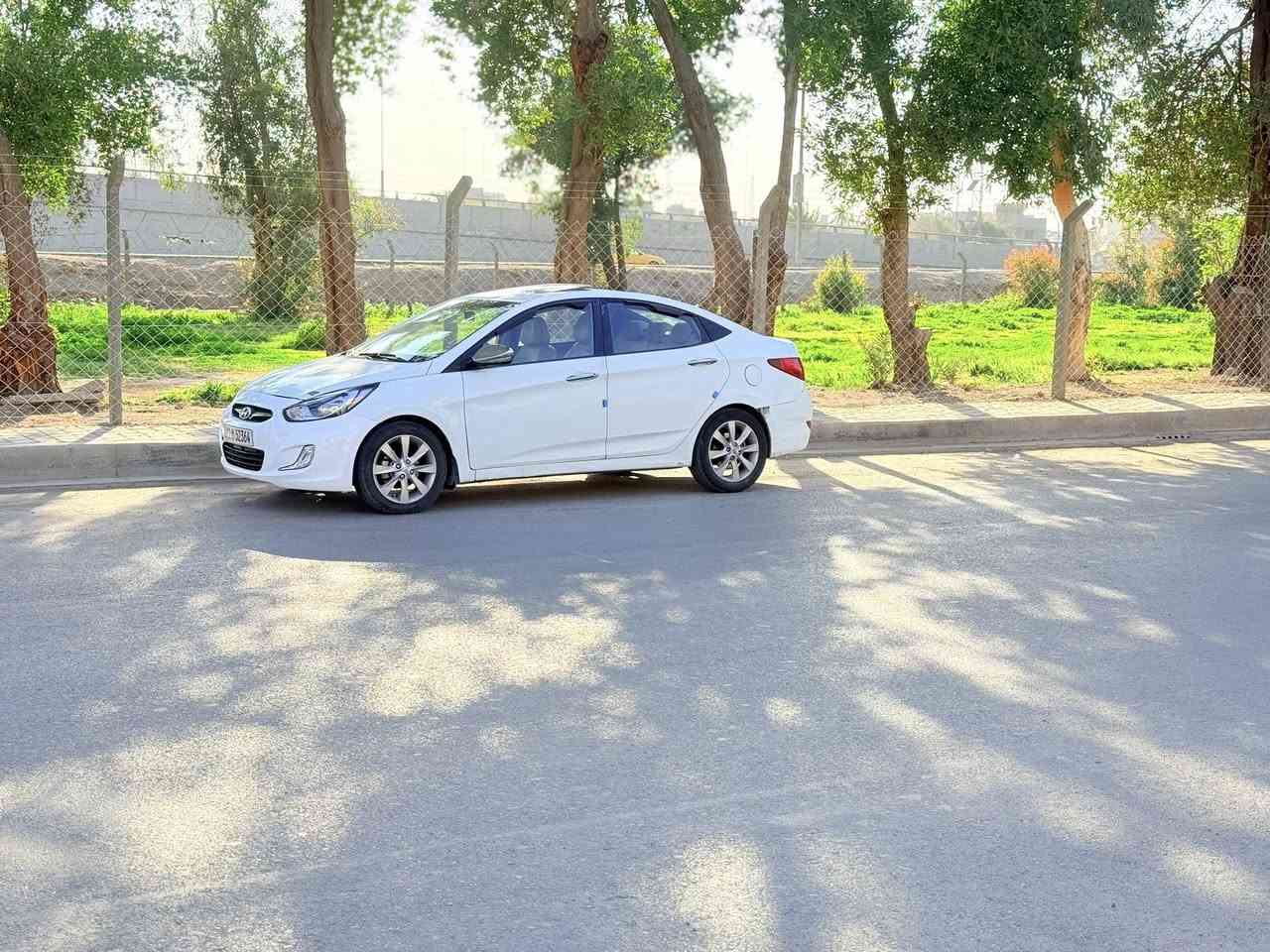 اكسنت 2011 خليجي فول مواصفات بلو  ماشيه 180 محرك 1600 قطرتين دوش
اشاير مري 

تحكم ستيرن 

فتحه سقف 

رقم بغداد انكليزي 

هزة جديدة 

تخم تاير جديد 

منظومه تبريد جديدة  ثلج  

بيهه مكانات صبغ بدون حادث

مكاني بغداد السعر مناسب جدا 
***********
