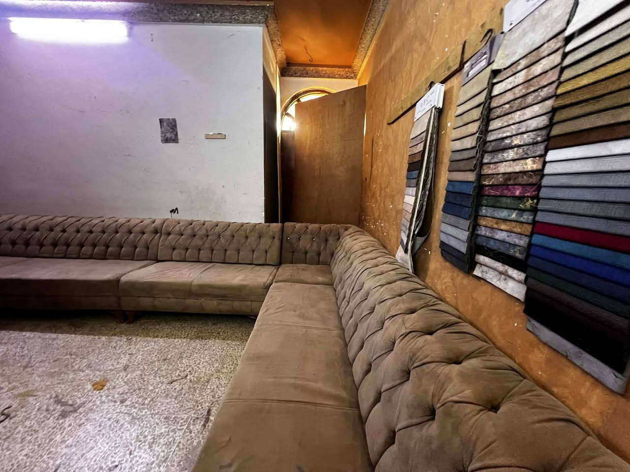 ديوان للبيع مابي اي. عيب حيل نضيف فقط المقعد يحتاجله تنضيف 
٩امتار 
عرض خاص 📍
سعره 150فقط


**إذا كنت صاحب هذا الإعلان وتريد حذفه لأي سبب، رجاءا أرسل رسالة إلى الدعم الفني**