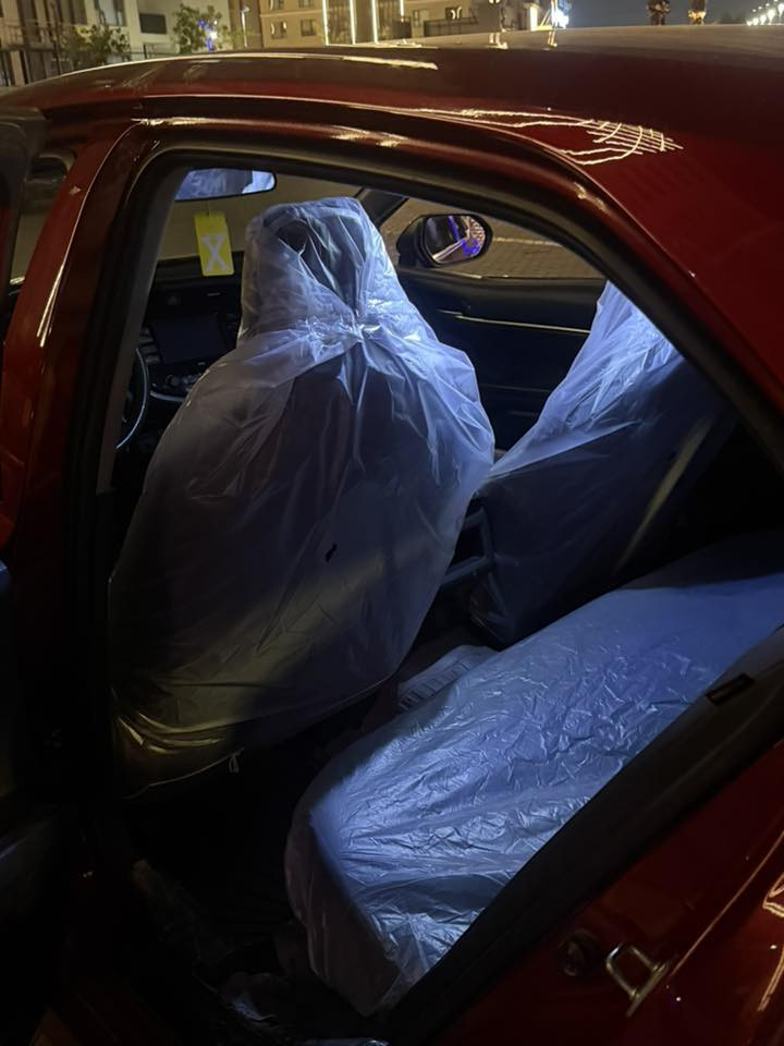 سلام عليكم
مواصفاتها معروفه
حادث امريكه مرفق مع الصور 
شرط بدون فتح 
ماشيه 79000
السعر 155 وبي مجال 
مكان السياره بغداد 
للتواصل ***********
