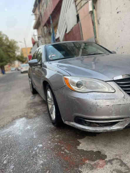 سلام عليكم سياره سي200موديل13حادثه جاملغ الايمان ومصلح مثله وبيه مكانات صبغ ابيعن عام رقم بصره نكليزي مكينه 2400كير6نمر فول مواصفات ماعده البصمه شاشه اندوريت سعره 75وبيه مجال***********
