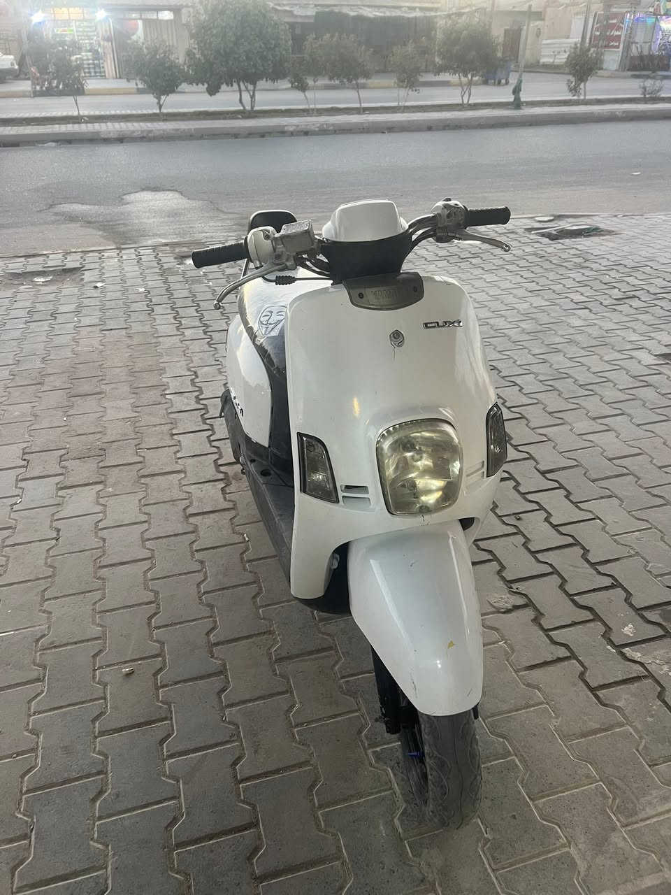 سلام عليكم بوليسي ياباني مفتوحه ولفات نكره سلف اي نقص مابيها كامله من كلشي سعر 650 وبيها مجال للشراي مكاني كربلاء 
***********
***********
