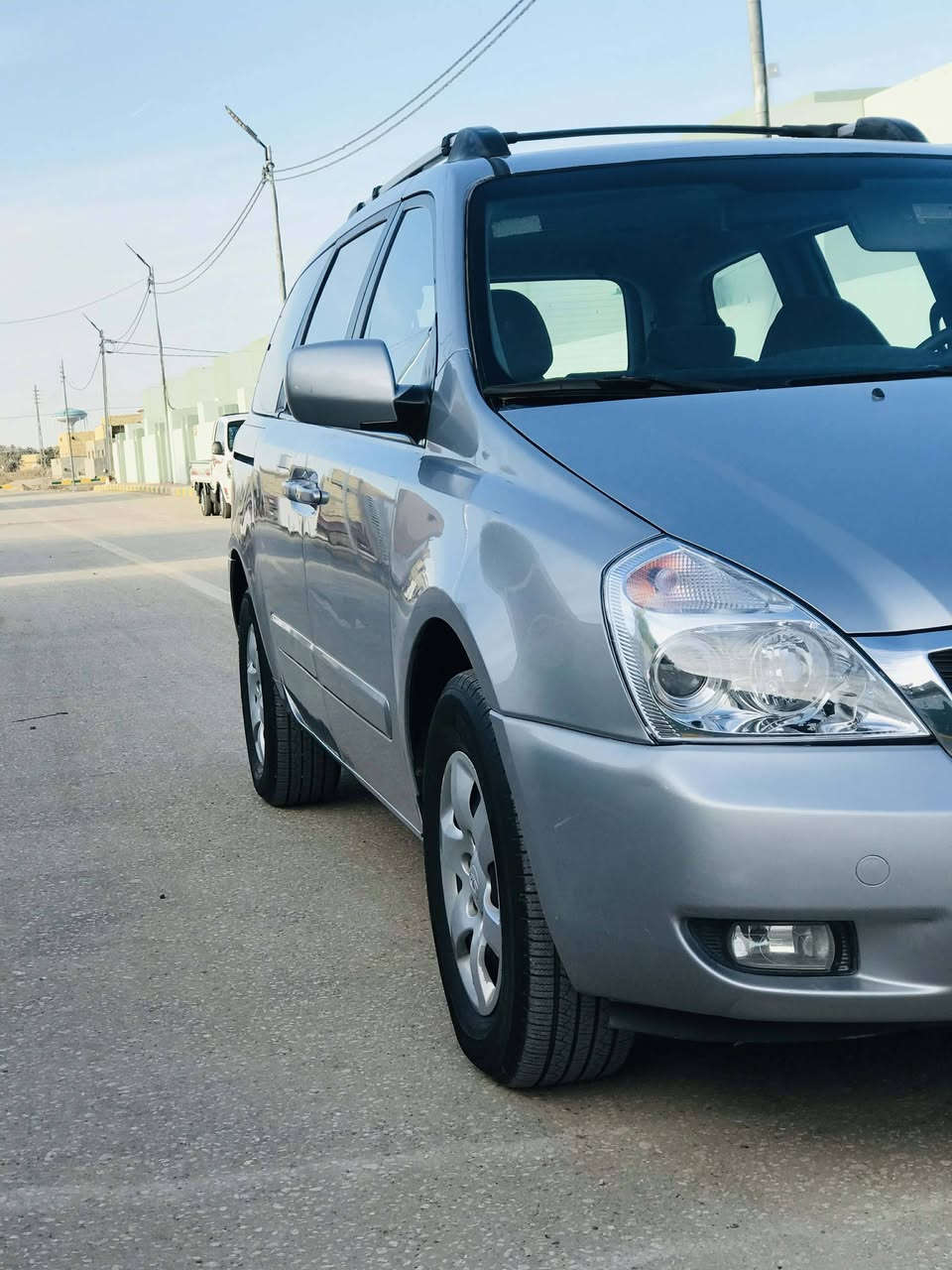 السلام عليكم 
كيا سيدونا 
موديل 2007
السنوية لل28ـــــ رقم بغداد

مكينة  گير 3800 شرط ستوني شادهن 

حدادية امامية خلفية تخم تاير  كله جديد ✅

مصبوغة حزام لجمالية فقط السيارة مكفولة شرط ما تخسر عليها 

السعر 130 وبيها مجال 

عنوان السيارة /بابل/الشوملي التصال ***********
