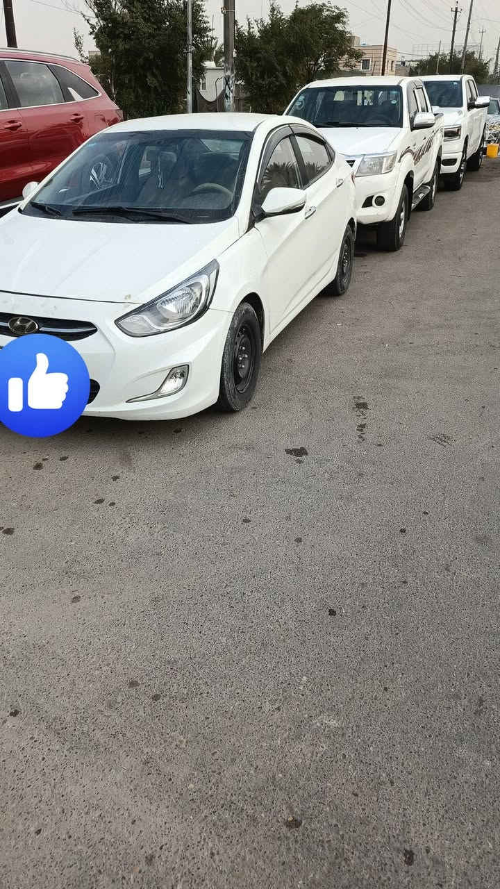 سلام عليكم اكسنت موديل 16خليج متجية مكينة وكير اتوماتيك 1400مكفولة رقمةانكليزي واسط السعر 70وبيه مجال مكاني بغداد الشعب هاتف ***********
