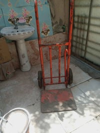 عربانه حديد حمل قويه السعر ٣٠ الف بلاش 07750879293 واتساب عنوان القبلة