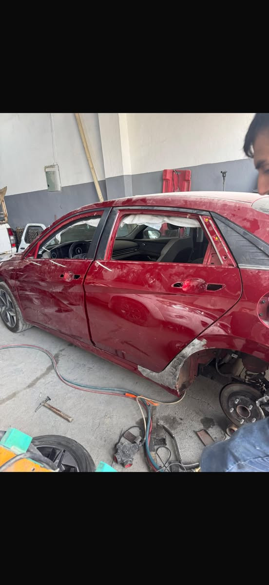 السلام عليكم 

النترا 2023امريكي فول لمتدد ماشي 40الفmiحادثهه بابين مبدلات اصليات الون نفس صور الحادث بلمنشور  رقم اربيل بسمه تريد وكاله تريد تحويل 

السعر 170بيهه مجال 

اني مكلف بنشر 

رقم صاحبه السياره ‪+964 771 171 1254‬
