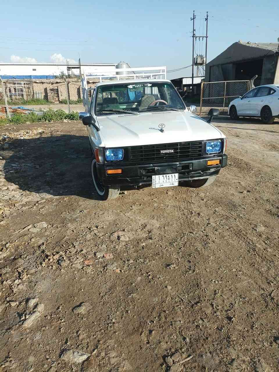 السلام وعليكم بيكم للبيع موديل 1985 محرك كير شاصي كله مكفول كهربايات كلها شغاله سياره جاهزه ما بيها نقص سعر 40 وبيها مجال مكان بغداد الرشديه ‏‪***********‬‏
