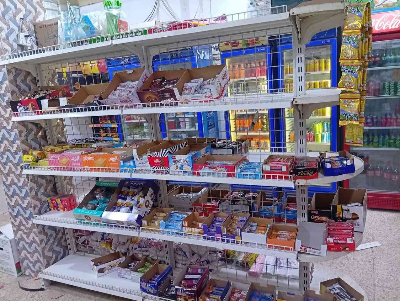 السلام عليكم ورحمة الله
محل للبيع سبع عارضات ومجمده ومنظومة كامرات ومبرده ضخمه ورفوف ومواد غذاىيه السعر خمسه مليون ونصف
العنوان النجف حي العسكري مدارس شارع مستوصف الحسن العسكري قرب الحولي شارع المطار
ت ***********
