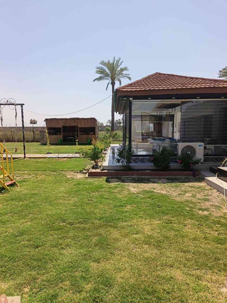 مزرعه شاليه روز الترفهيه للايجار
تحتوي على 
بيت مؤثث كامل 2 غرف نوم🎪🏡🏠
صالة كبيرة🏠
مطبخ جاهز مع الأواني 
مسبح كبير 🛝🌊
 🏖  
حديقه  كبيره🏕
مكان للشواء 🔥🔥🔥
 🚥🚥
كراج للسيارات 🚙🛻
ألعاب 
بليارد فيشه منضده طائره وكافه انواع التسليه🎱 
التأجير نهاري وليلي ويوجد مبيت 🌕☀️🌛🌛
المكان المدائن .سلمان باك 
للحجز الأتصال***********
 متوفر واتساب ايضا***********

