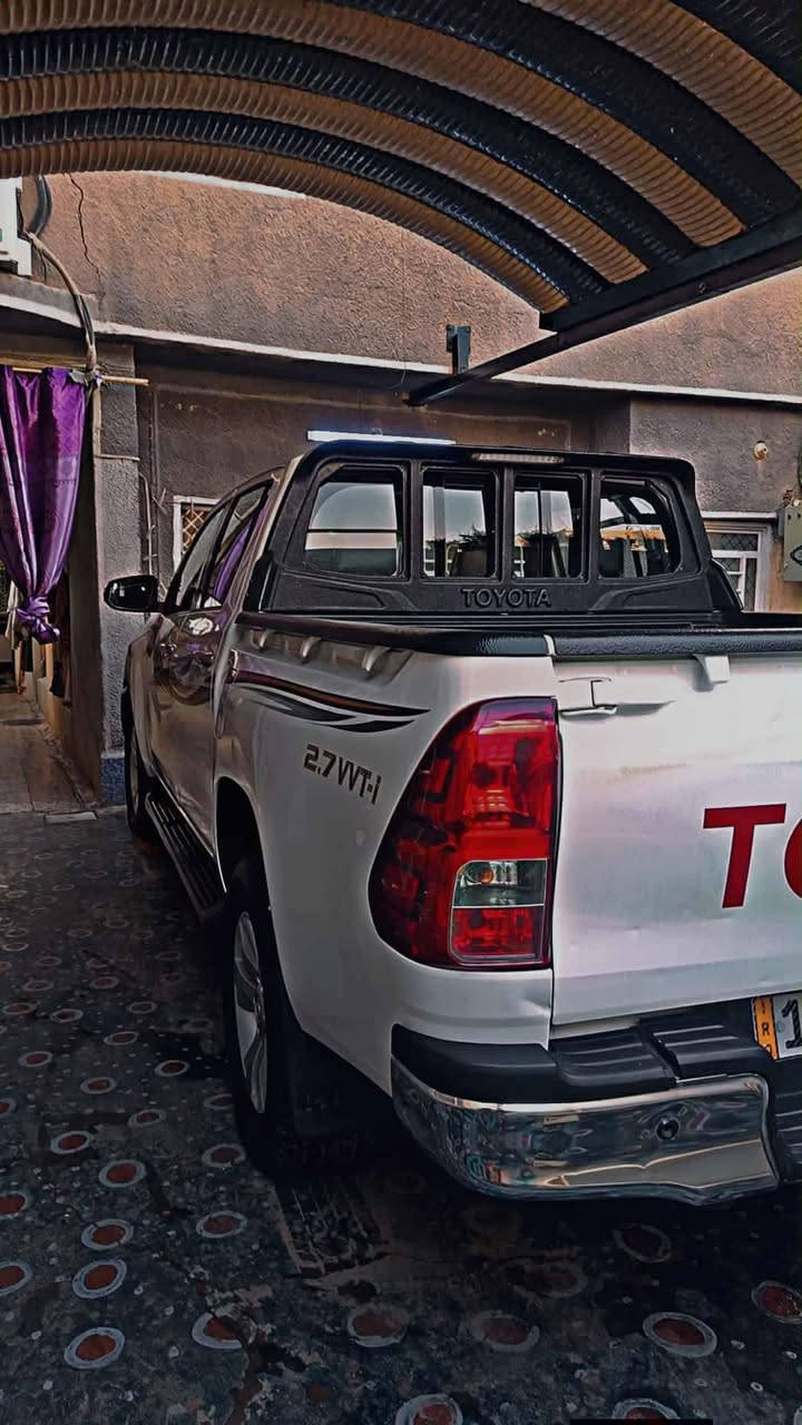 (للبيع او مراوس باحدث) 
بيكم فور ويل  2017
فول مواصفات ساير كويتي يعني بريم اصلي 
مكفوله بارد قليل جدا 
السعر 260
سياره جديده 

ماشيه قليل استخدام شخصي
سوك كلشي بي الجديد معروف سعره الحد يكسر بحلل الناس 
ماكن السيارة بغداد /الشعب 
‏‪***********‬‏
