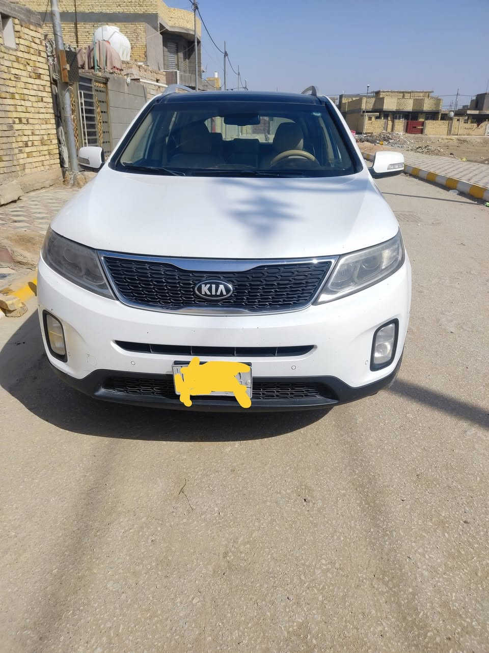 سورنتو خليجيه مواصفات الخليجي معروفه مديل 15 كفاله مكينه 6سلندرالسياره جديده متعوب عليه ماشيه قليل***********
دوانيه ال بدير السعر 195وبيه 
حك العزوبيه بسمي ارضيه وكشنات مغلفه منضومه تبريد جديده
