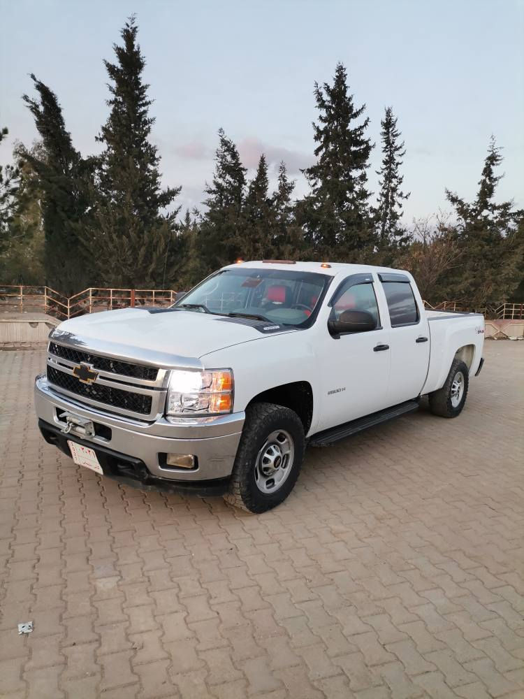 شۆفرلێت سلفادۆربۆفرۆشتن مۆدێل 2015
سە یارە کە کەم ڕۆشتوە لۆک لۆکە
 بێ رە قە مە کە م
مە کینە ی سپانەی لێ نە دراوە 
وینجە پێشی بیلاد  
سعری 95 گە لا 
***********
*********** السليمانية, العراق
