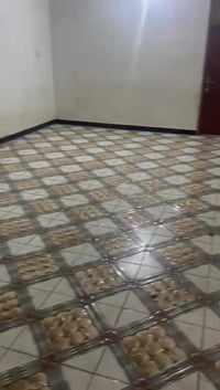 حي ١٨ • طابق ثاني • قرب شارع الحمداني