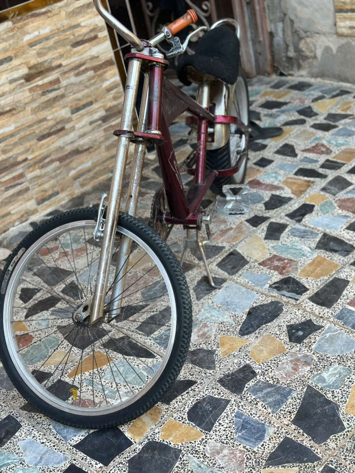 السلام عليكم
@بيسكل للبيع 
النوع هـارلي طويل 
المكان حيور ورة جامع الفردوس 

السعر 60 وبي مجالللل 🎤🗣️


**إذا كنت صاحب هذا الإعلان وتريد حذفه لأي سبب، رجاءا أرسل رسالة إلى الدعم الفني**