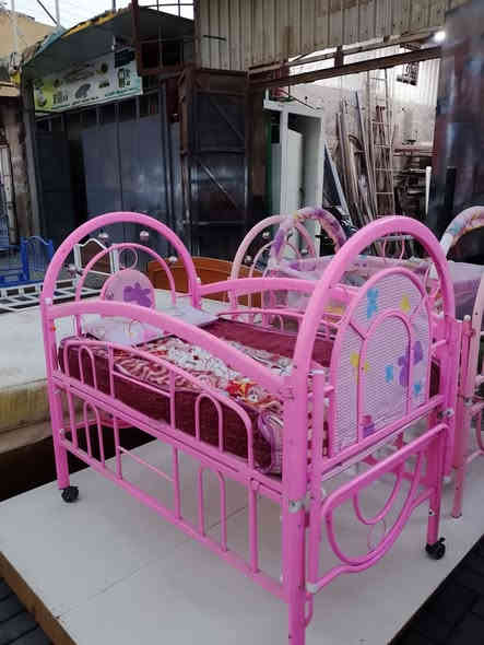 ابو سلام الدبيسي لبيع وشراء الاثاث المستخدم - العنوان البصره القديمه قرب جامع العرب / للاستفسار - اتصل او المراسله على الواتساب - *********** - ***********
