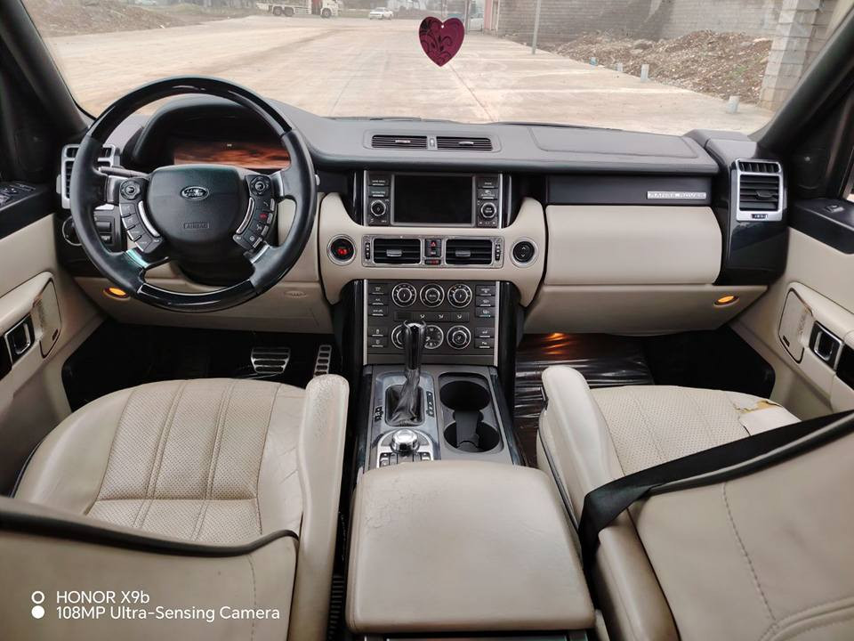 ڕەنج ڕۆڤەر مۆدیل ۲۰۱۲ ساق ساق ۱ پارچەی بۆ یاخە مەکینەی سوپەرچارجە ٨ پستۆنە فول فول مواسەفات علوجە کەفیلی ماڵی مەدەنی بەشەرت گێڕو مەکینەی بەشەرت  ۱۳۰ هەزار ڕۆشتوە ڤی ئای پیە دەبڵەکانی بەرزو نزم ئەکاتو بەشەرت نرخی ۷٥ گەڵاو معامەلە گۆڕینەوەش دەکەم لەسەر دڵگرتن 
شوێن هەڵەبجەی شەهید 
***********
 *********** السليمانية, العراق
