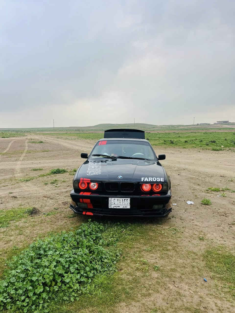 بانكه كهرب لون اسود ملكي دركه M ويل هامان لا صرف ولا نفخ مكينه جديده
ناقصه ارفليو فقط بل اضافه السجه مال التنته خربانه.  صبغ جماليه بدون اي ضرر وبدون اي معجون سياره فول فول سعر 80 وبيه مجال للطيبين  مديل 93 مكينه لا صرف ولا نفخ كير شرط ياباني اصل وفصل ***********
