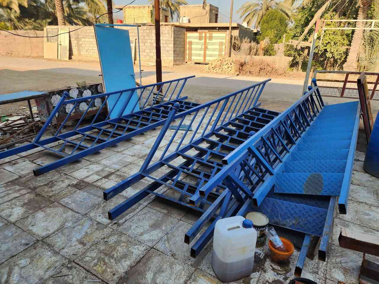 دروجه جديده....
درج حديد طول ٤ونص متر وعرض ٧٠سم بدون محجر ب١٢٥
درج حديد ٤ونص في ٨٠سم ب١٤٥
درج حديد ٤ونص في ٧٠سم مع محجر ب١٥٠
درج ٤ونص في ٨٠سم مع محجر ب١٧٠
درج حديد ٤ونص في ٩٠سم مع محجر ب١٩٠
دروجه مستخدمه....
درج محجرين طول ٤وربع ب١٣٥
درج محجر طول٣٧٠سم ب١٢٥
درج حلزوني ثقيل يرادله ترتيب ب١٠٠
درج حلزوني جاهز ب١٩٥
المسيب حي المعلمين٣ طريق سيد ابراهيم بعد السكه بكيلوين تقريبا بعد اسلاك الضغط العالي ب٢٠٠م 
بيت على جهة اليمنى
***********
يرجى الاتصال قبل المجيء بغداد, العراق
